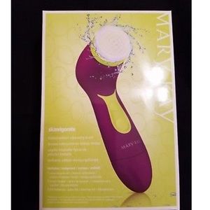 Mary Kay skinvigorate cleansing facial scrub brush